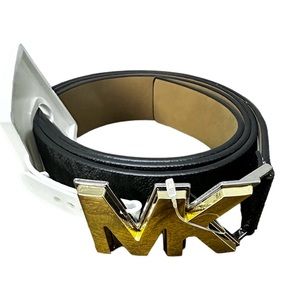 🔥🔥New Michael Kors belt size Xl🔥🔥